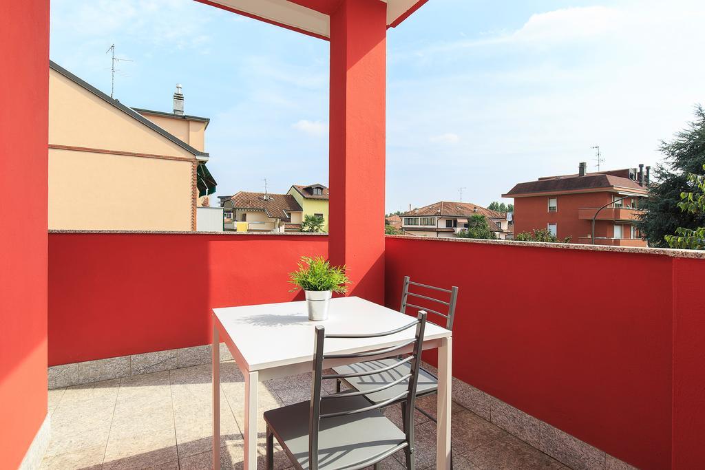 Bnbook Residence La Red Rho Buitenkant foto